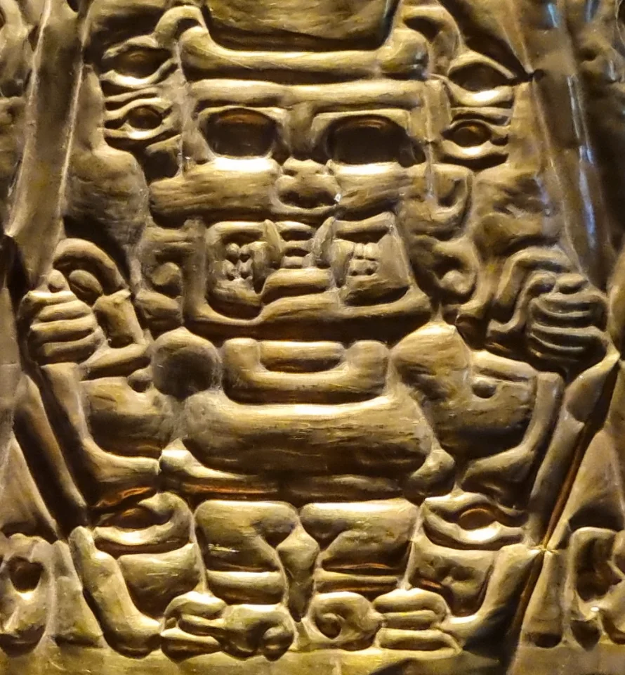 Goldkrone der Chavinkultur