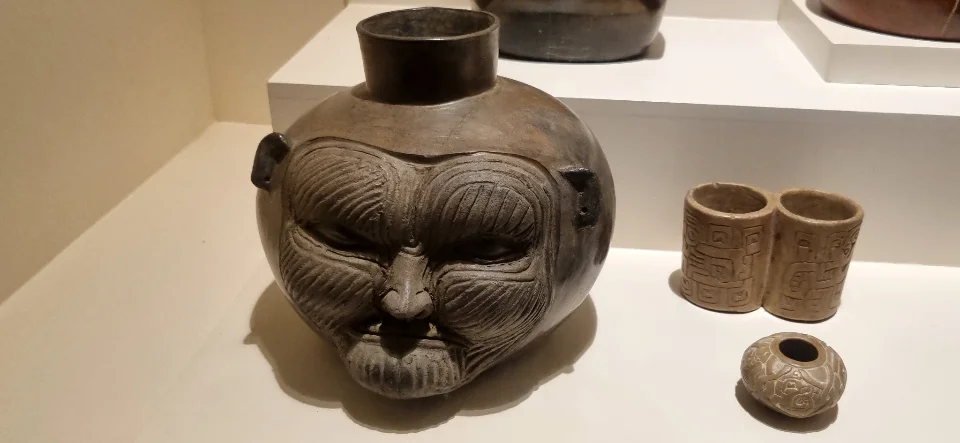 Anthropomorpher Kopf