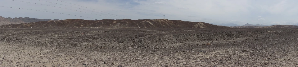 Eine Ansicht der Küstenwüste Südperus.